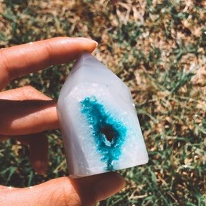 Blue dyed agate tower